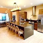 Family Home W Bbq, 7 Min From Disney, Accessible